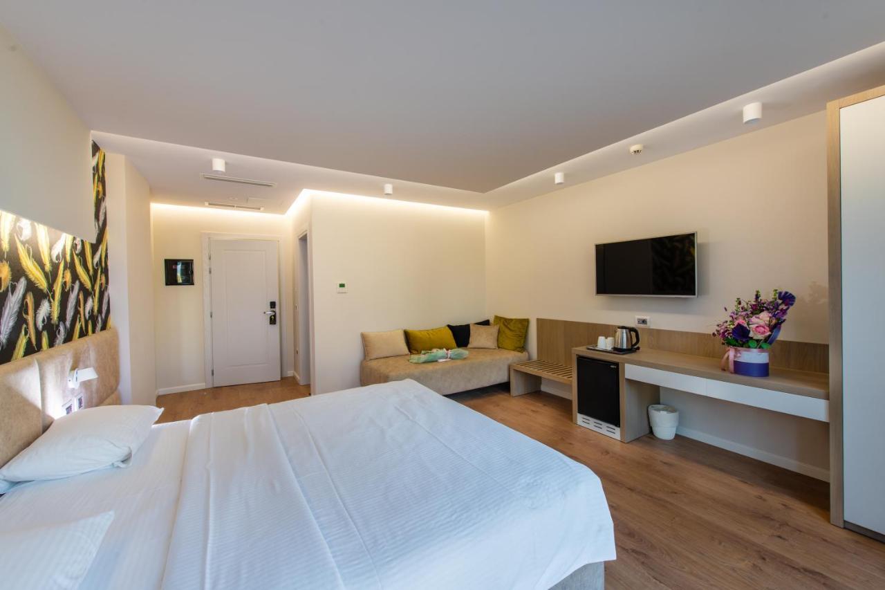 Marina Premium Hotel & Apartment Vlorë 外观 照片